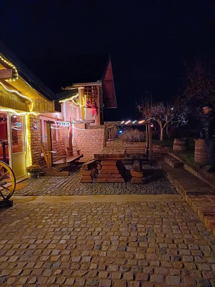 Matanovi Dvori Villa Slavonski Brod Exterior photo